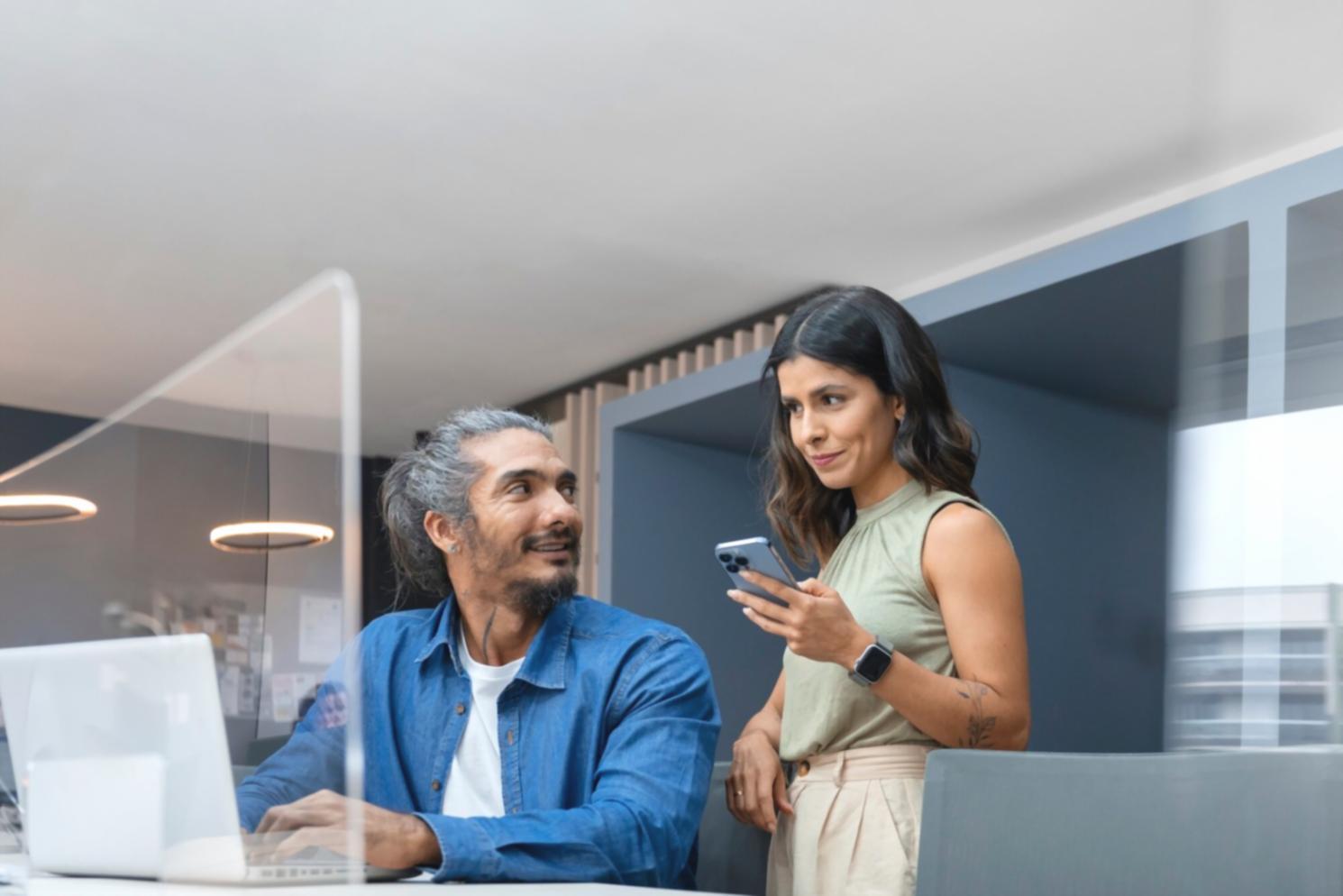 Session de formation en analyse financière avec tableaux de données